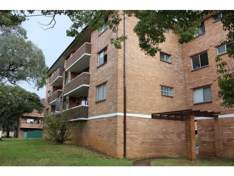 2/4-8 St Johns Rd, Cabramatta NSW 2166