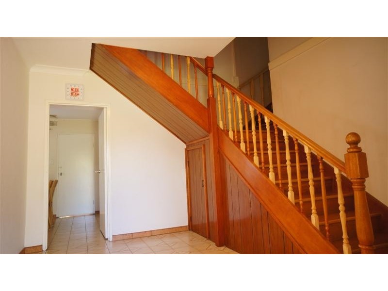 259 St Johns Rd, St Johns Park NSW 2176