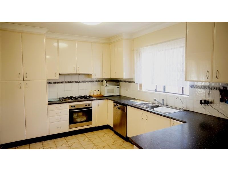 259 St Johns Rd, St Johns Park NSW 2176