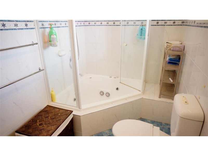 259 St Johns Rd, St Johns Park NSW 2176