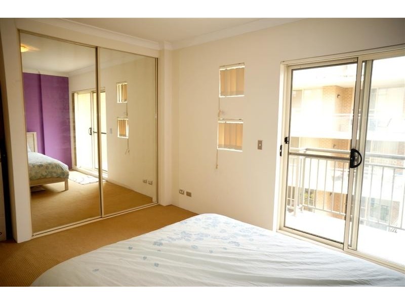 24/8-10 Browne Pde, Liverpool NSW 2170