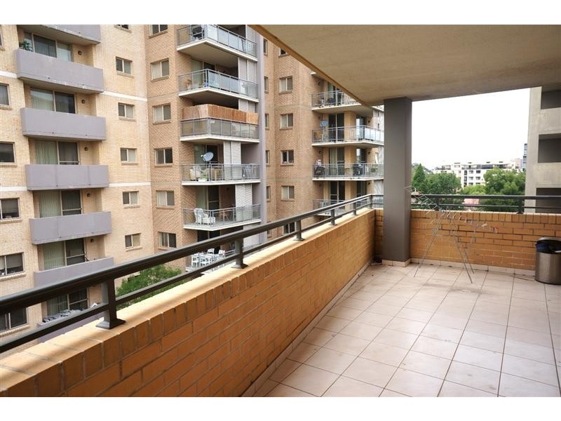 24/8-10 Browne Pde, Liverpool NSW 2170