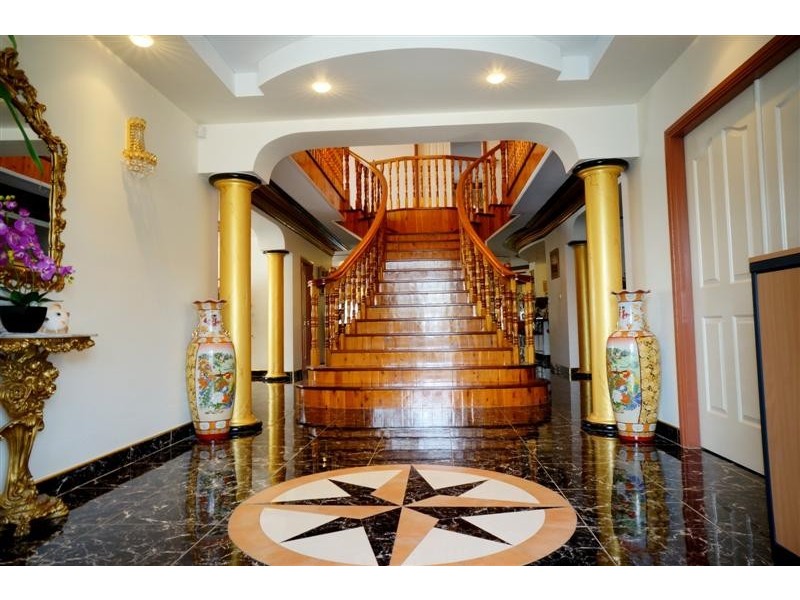 35 Ferngrove Rd, Canley Heights NSW 2166
