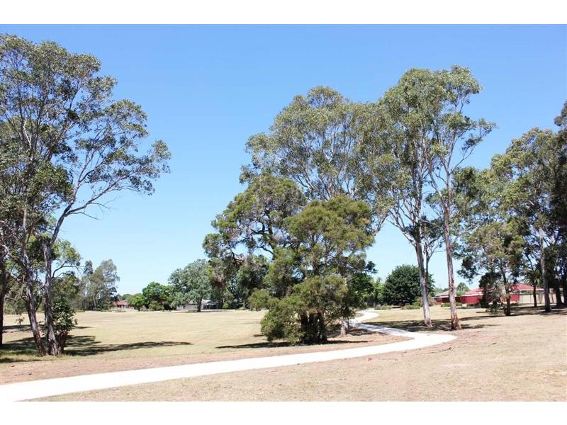 33 Karoon Ave, Canley Heights NSW 2166