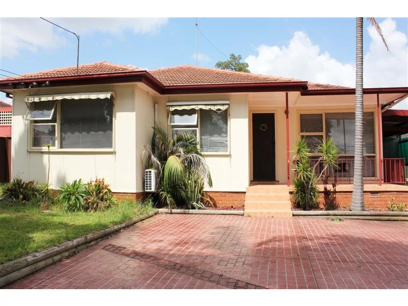 39 Hamel Rd, Mount Pritchard NSW 2170