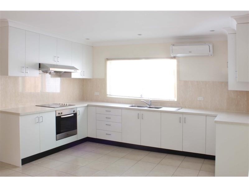 39 Hamel Rd, Mount Pritchard NSW 2170