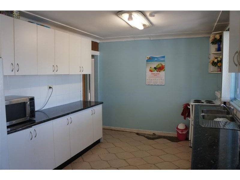 537 Cabramatta Rd, Cabramatta NSW 2166