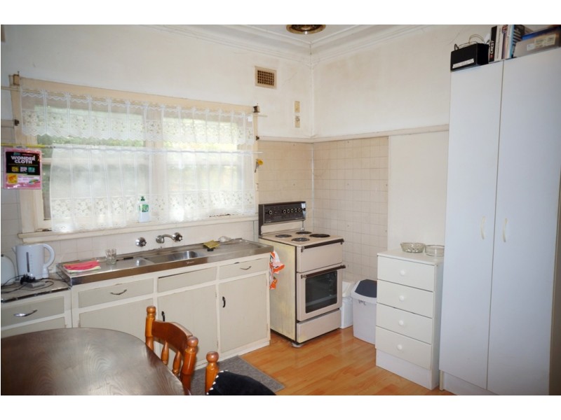 132 Nelson St, Fairfield Heights NSW 2165