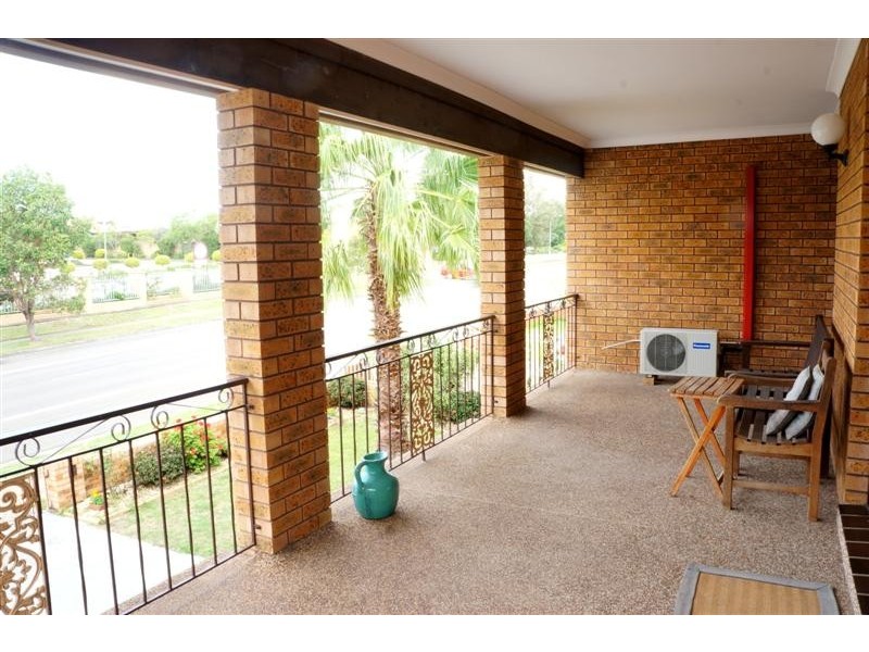 113 Brisbane Rd, St Johns Park NSW 2176