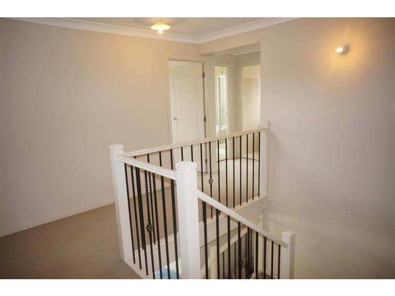 16 Willowbank Cres, Canley Vale NSW 2166