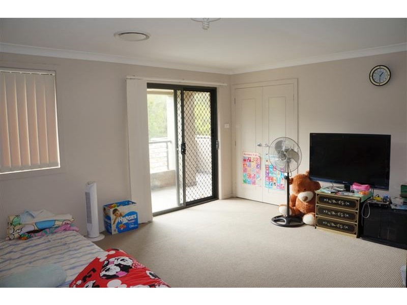 16 Willowbank Cres, Canley Vale NSW 2166