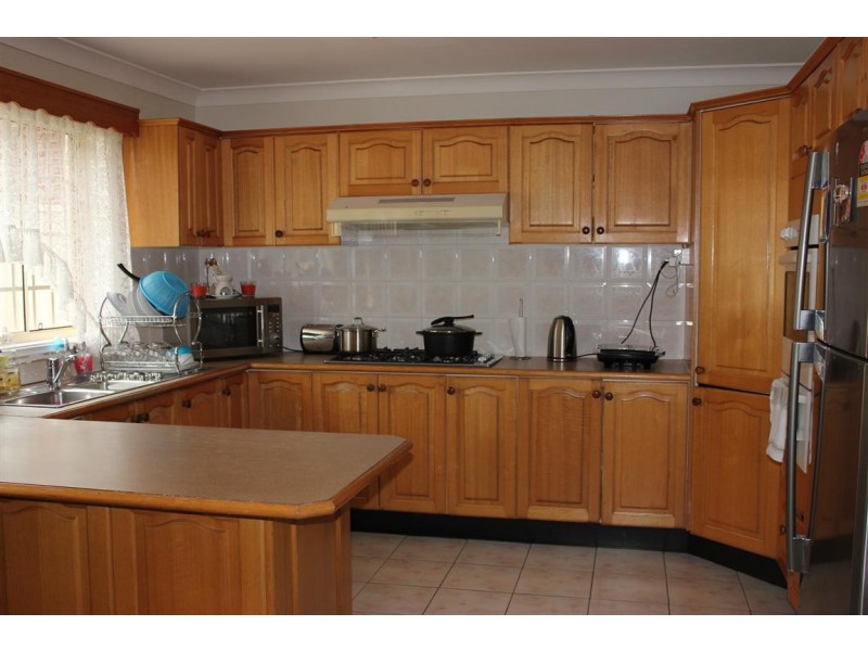 20 Lavender Pl, Fairfield West NSW 2165