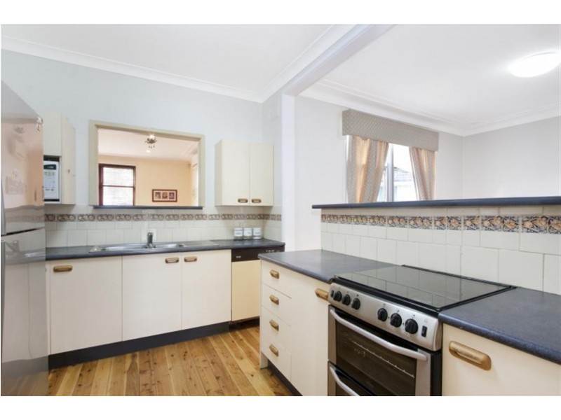 3 Amadio Pl, Mount Pritchard NSW 2170