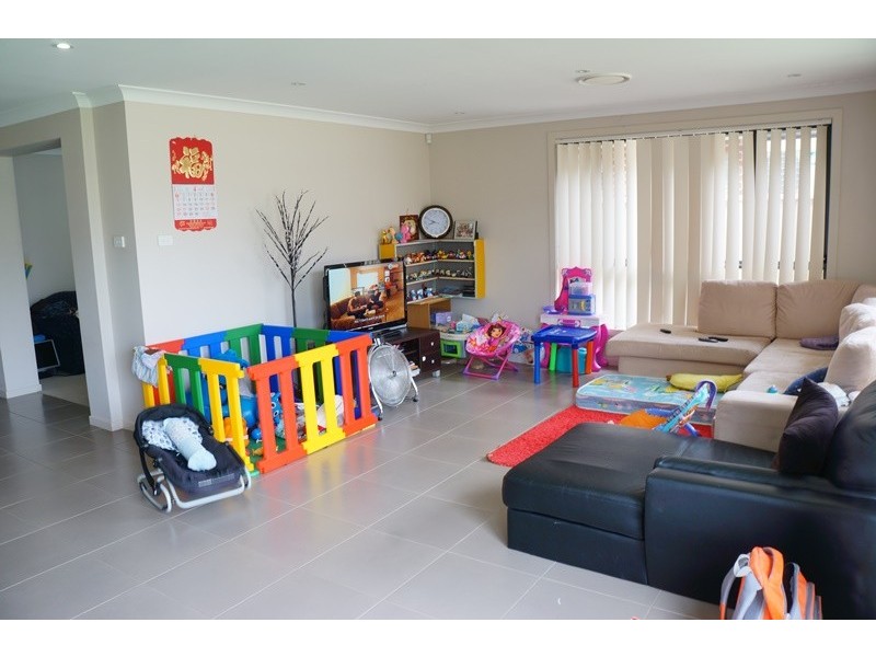 16 Willowbank Cres, Canley Vale NSW 2166