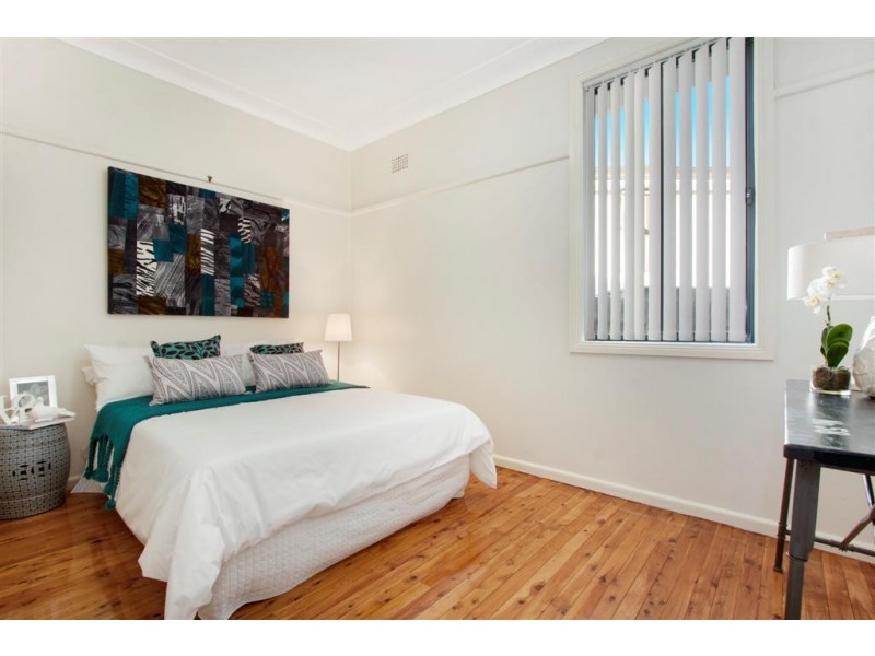 66 Grainger Ave, Mount Pritchard NSW 2170