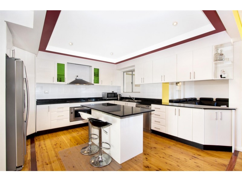 3 Floyd Pl, Mount Pritchard NSW 2170