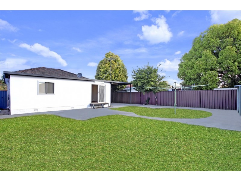 17 Ace Ave, Fairfield NSW 2165