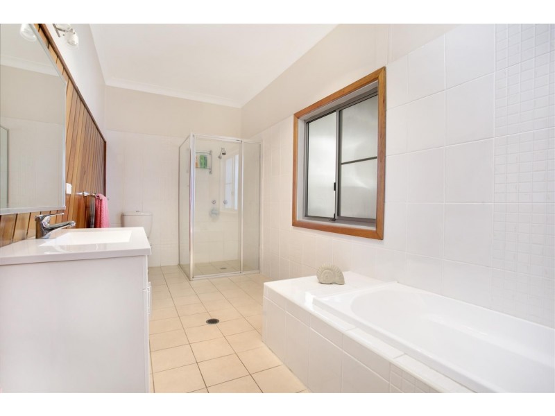 125 Kiora St, Canley Heights NSW 2166