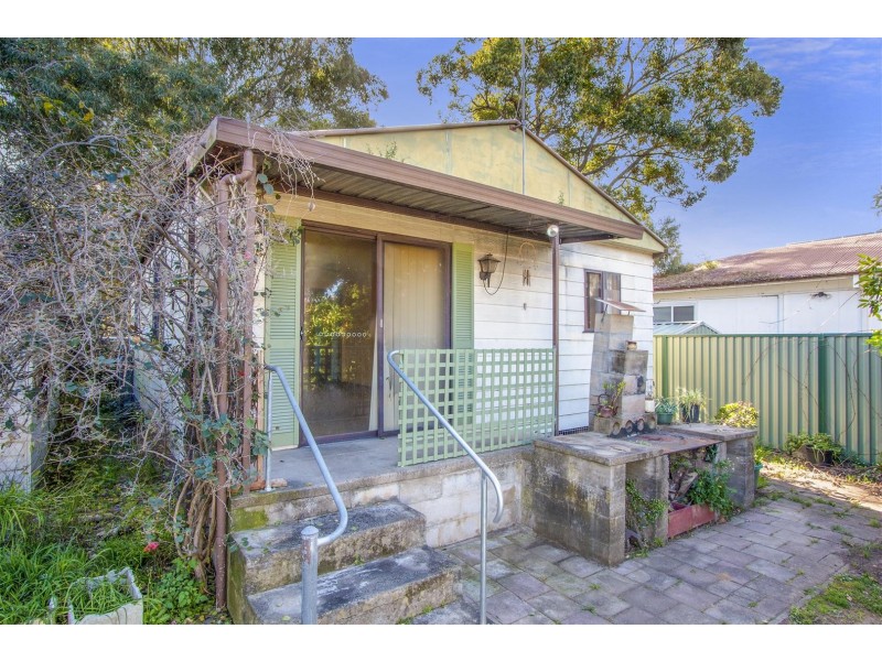 32 Fifth Ave, Canley Vale NSW 2166
