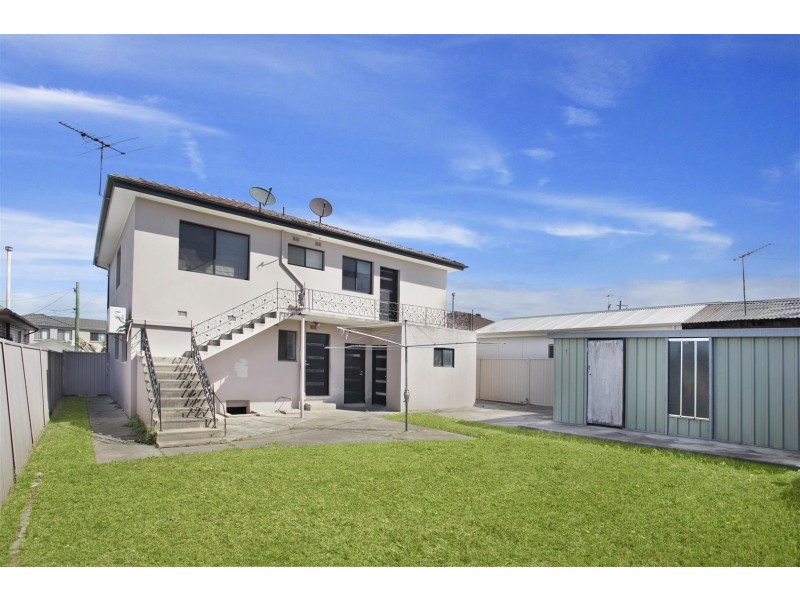 101 Wyong St, Canley Heights NSW 2166