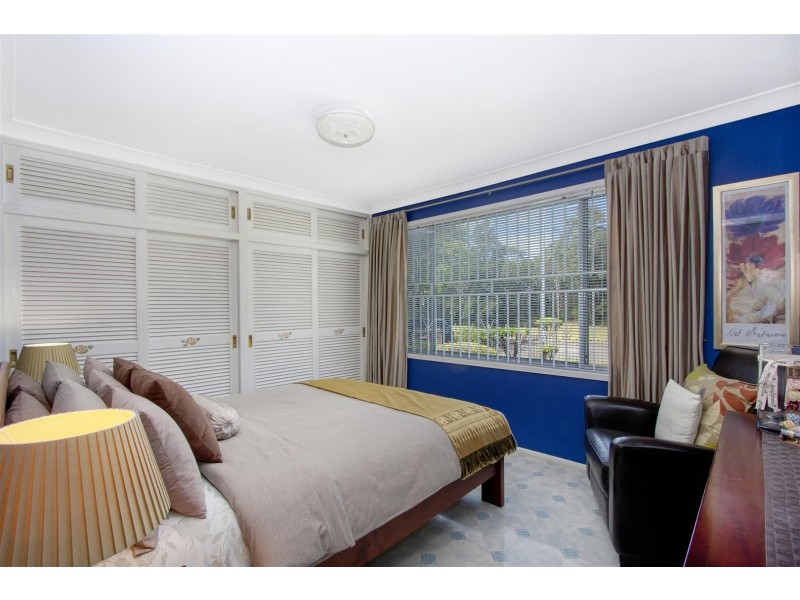 21 Coolatai Cres, Bossley Park NSW 2176