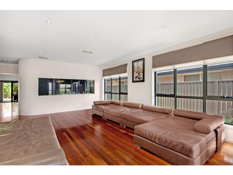 53 Willowbank Cres, Canley Vale NSW 2166