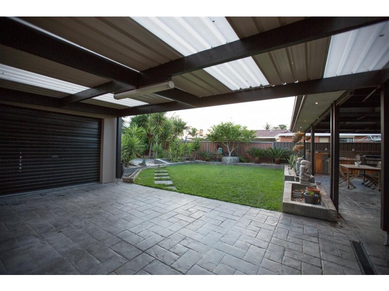 25 Ironside St, St Johns Park NSW 2176