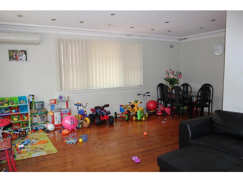 204 John St, Cabramatta NSW 2166