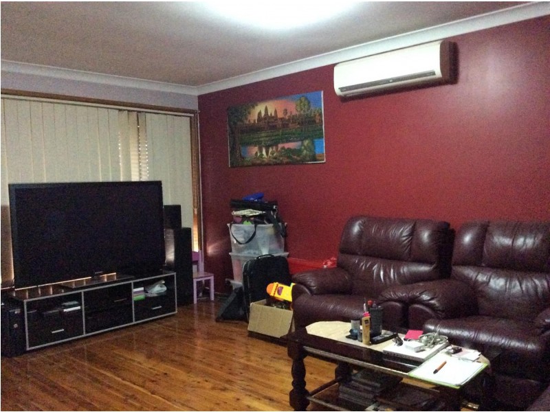 51 ST KILDA ST, St Johns Park NSW 2176