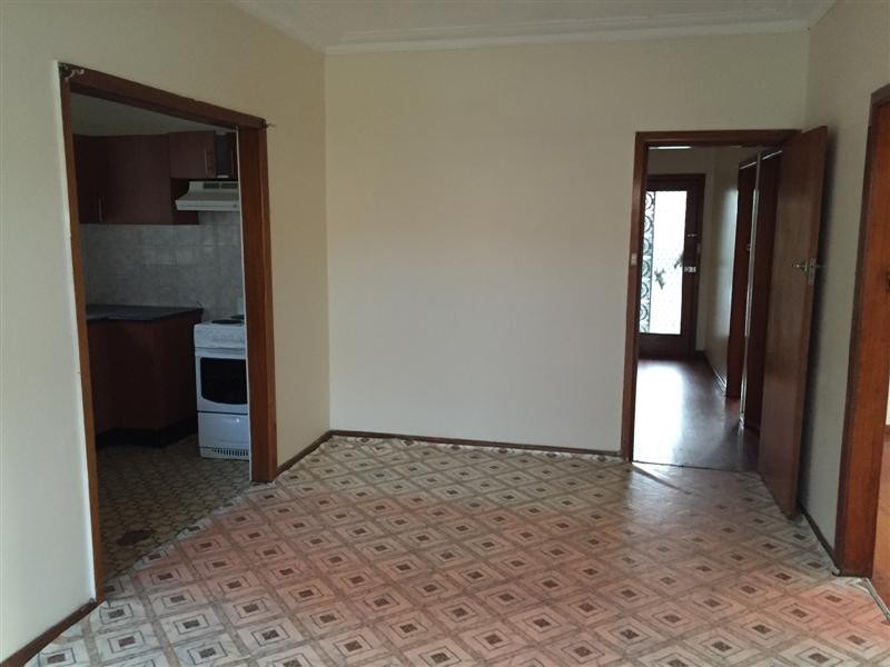 215 The Horsley Dr, Fairfield East NSW 2165