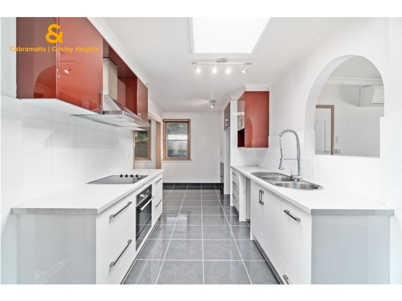 30 UTZON RD, Cabramatta West NSW 2166