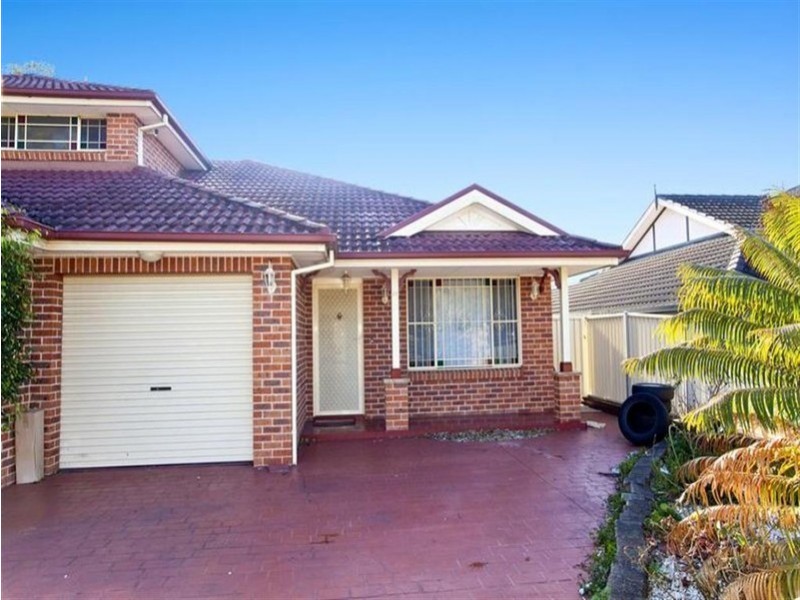 55 EDENSOR ROAD, St Johns Park NSW 2176