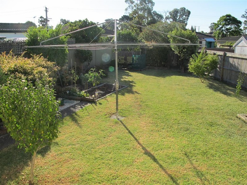 Fairfield West NSW 2165