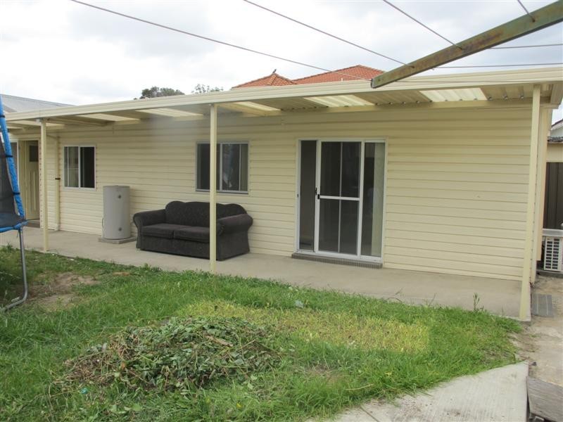 Canley Heights NSW 2166