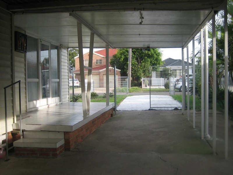 Canley Heights NSW 2166