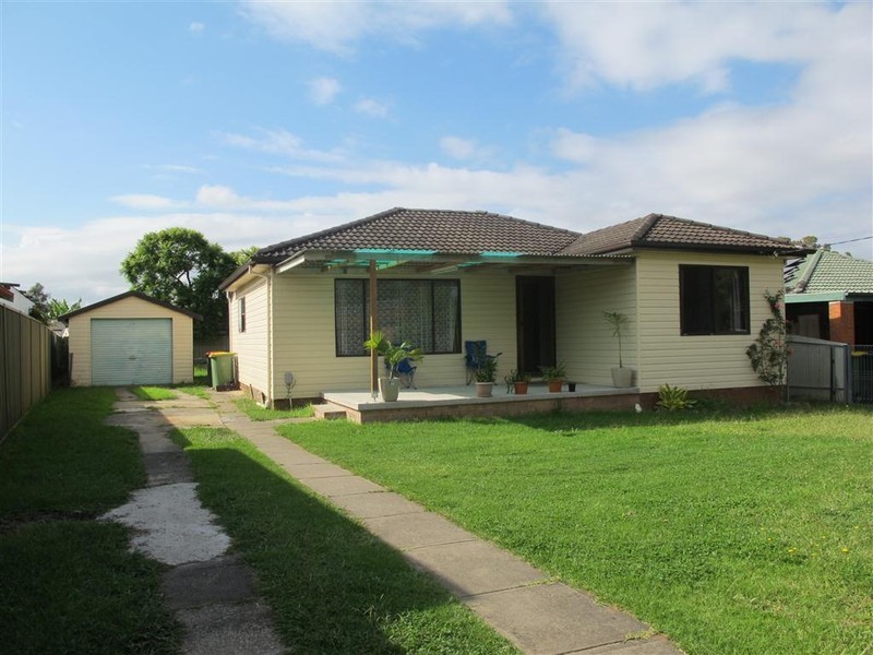 Fairfield West NSW 2165
