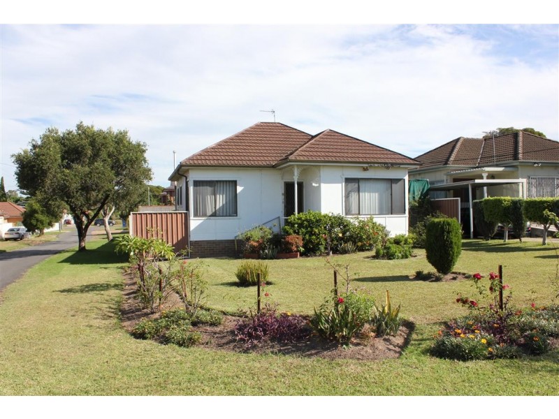 100 Wyong St, Canley Heights NSW 2166