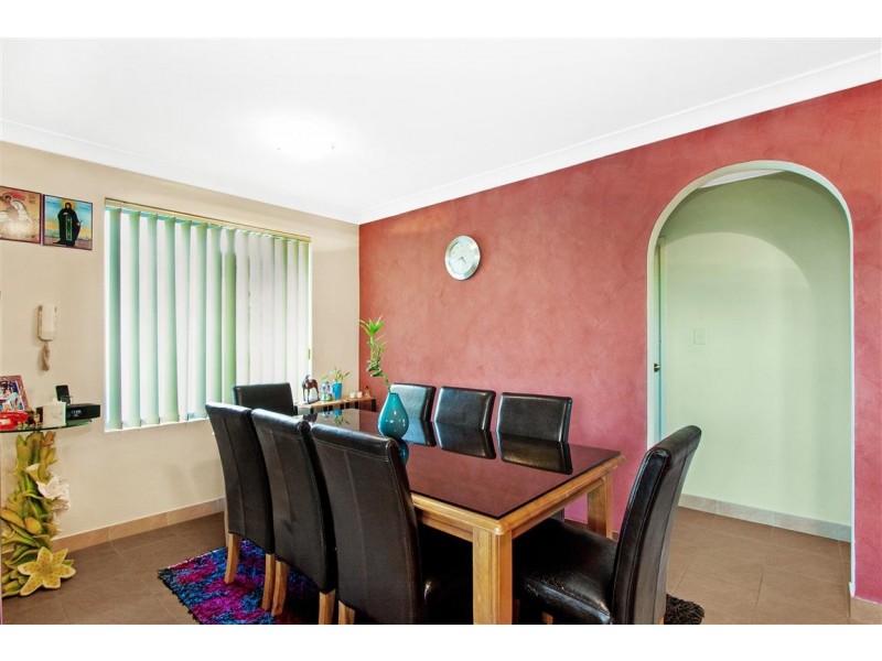 42/118-124 Longfield St, Cabramatta NSW 2166