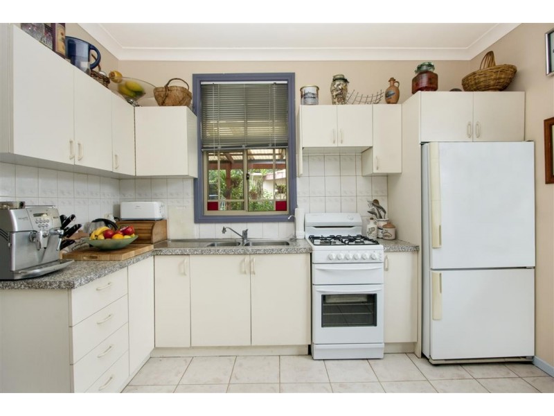 73 Townsview Rd, Mount Pritchard NSW 2170