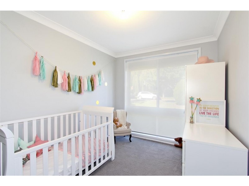 9 Mozart Pl, Bonnyrigg Heights NSW 2177