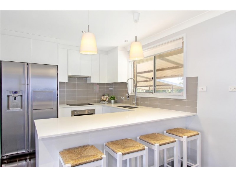 9 Mozart Pl, Bonnyrigg Heights NSW 2177