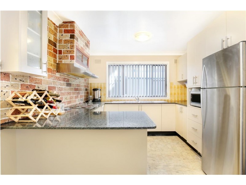 9 Warwick Ave, Cabramatta NSW 2166