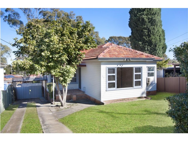 35 Smiths Ave, Cabramatta NSW 2166