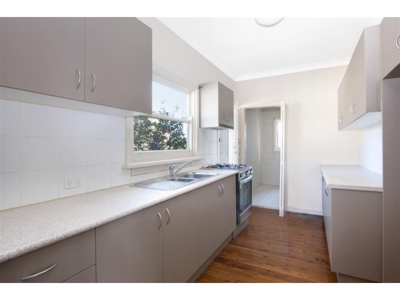 35 Smiths Ave, Cabramatta NSW 2166