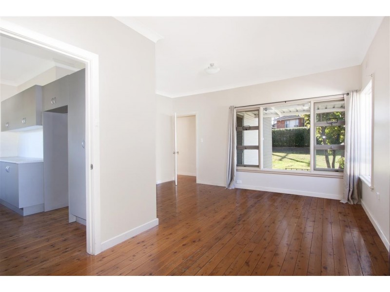 35 Smiths Ave, Cabramatta NSW 2166