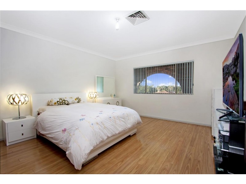 69 Innisfail Rd, Wakeley NSW 2176