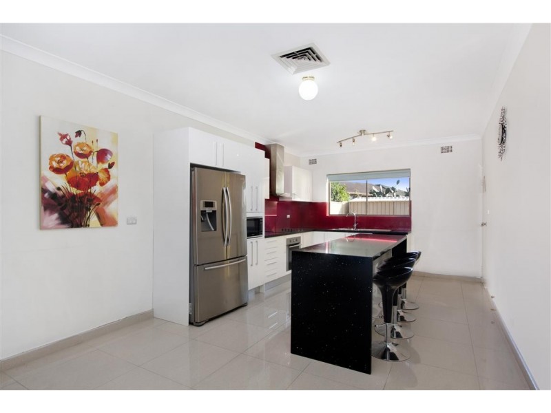 69 Innisfail Rd, Wakeley NSW 2176