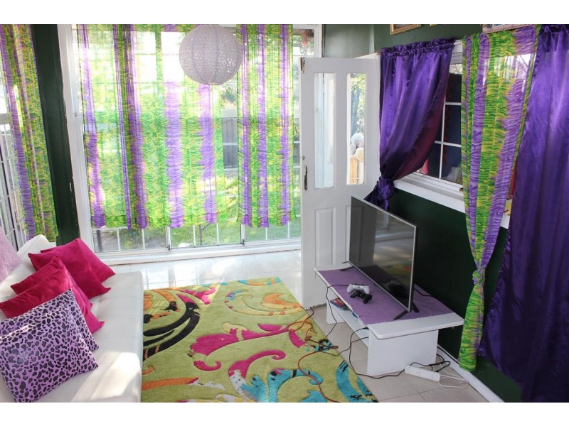 167 Maud St, Fairfield West NSW 2165