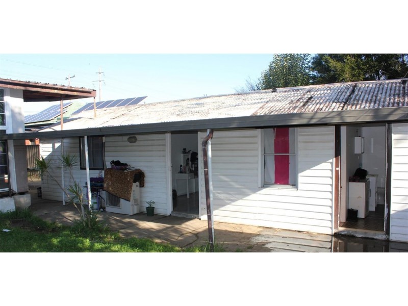 167 Maud St, Fairfield West NSW 2165