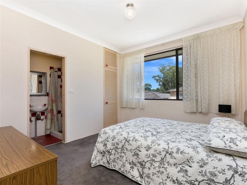 8 Roma Avenue, Mount Pritchard NSW 2170